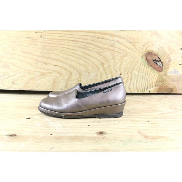 Mephisto Shoes Womens Sz 7 Air Jet Metallic Brown Leather Wedge Slip Ons - Picture 1 of 6